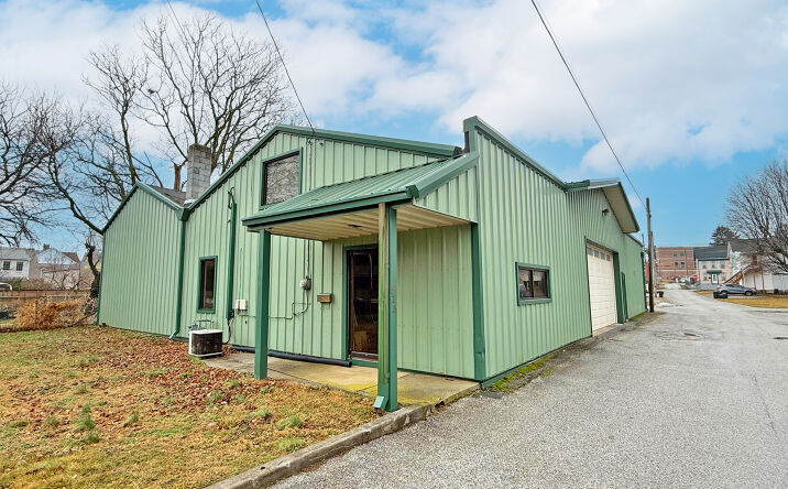 Pictures of Industrial property located at 513 Highland Ave, Hanover, PA 17331 for sales - image #1