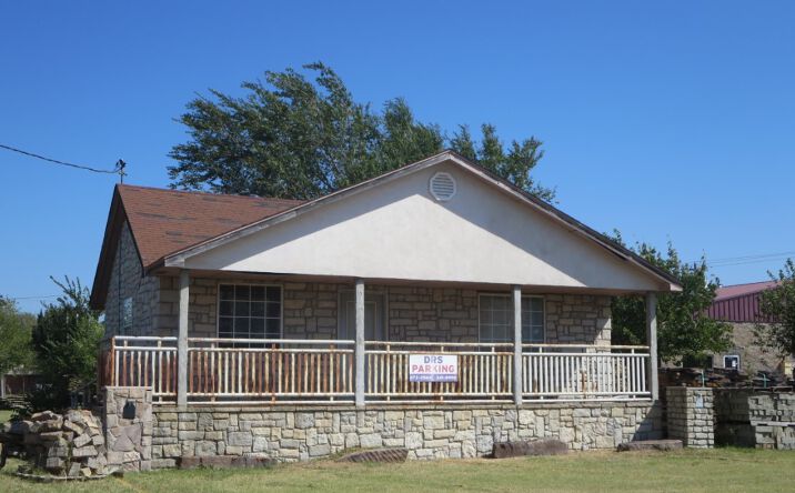 Pictures of Retail property located at 29 W. 5th St., Edmond, OK 73034 for sales - image #1