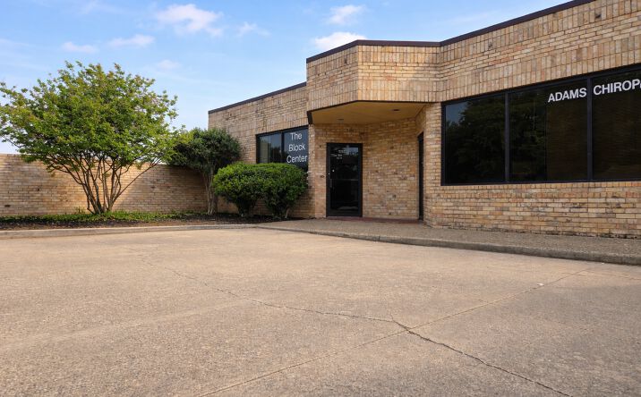 Pictures of Office property located at 5913 Lovell Ave, Fort Worth, TX 76107 for sales - image #1