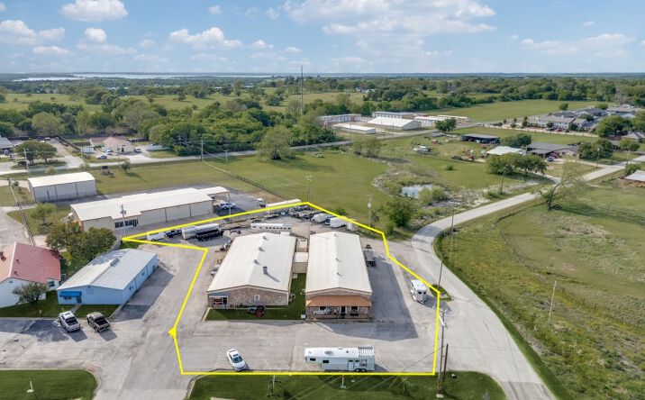 Pictures of Retail, Industrial property located at 1200 US-377, Pilot Point, TX 76258 for sales - image #1
