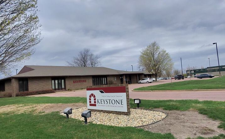 Pictures of Office property located at 3800 S Kiwanis Ave, Sioux Falls, SD 57105 for sales - image #1