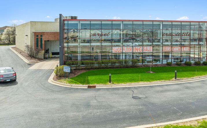 Pictures of Multifamily property located at 2852 West Ogden Avenue, Naperville, IL 60540, 2852 West Ogden Avenue, Naperville, IL 60540-0970, 3731 East 81st Avenue, Merrillville, IN 46342, 2000 West Main Street, St. Charles, IL 75156 for sales - image #1