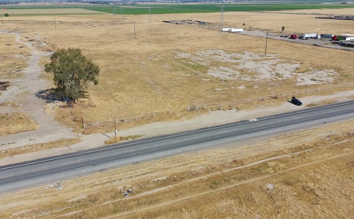 Pictures of Industrial, Land property located at 4201 Cottonwood Rd, Bakersfield, CA 93307 for sales - image #1