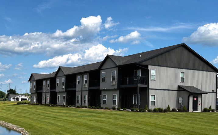 Pictures of Multifamily property located at 725 Glacier Dr, Eau Claire, WI 54720 for sales - image #1