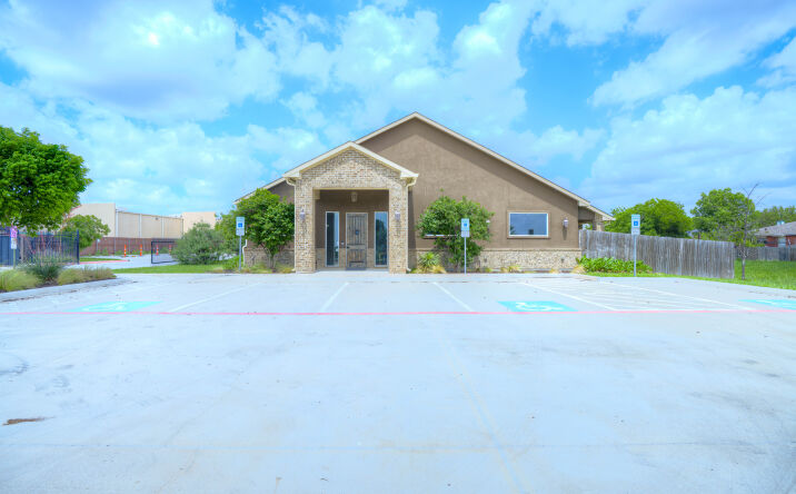 Pictures of Industrial, Land, Office property located at 5805 Starnes Rd, Watauga, TX 76148 for sales - image #1