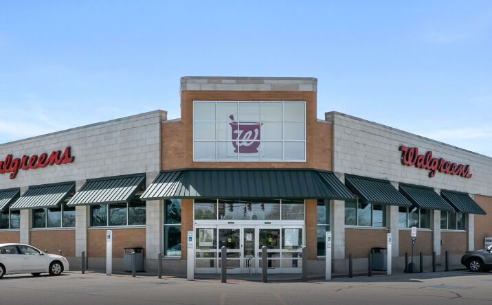 Pictures of Retail property located at 512 W Main St, Lebanon, KY 40033 for sales - image #1