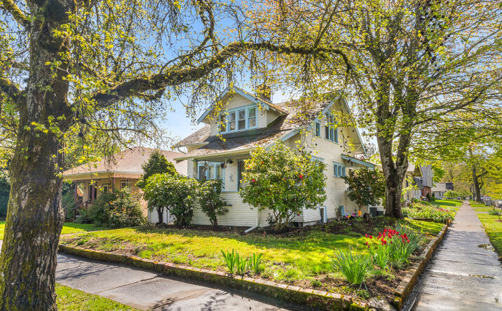 Pictures of Multifamily property located at 1262 NW VAN BUREN AVE, CORVALLIS, OR 97330-5962 for sales - image #1