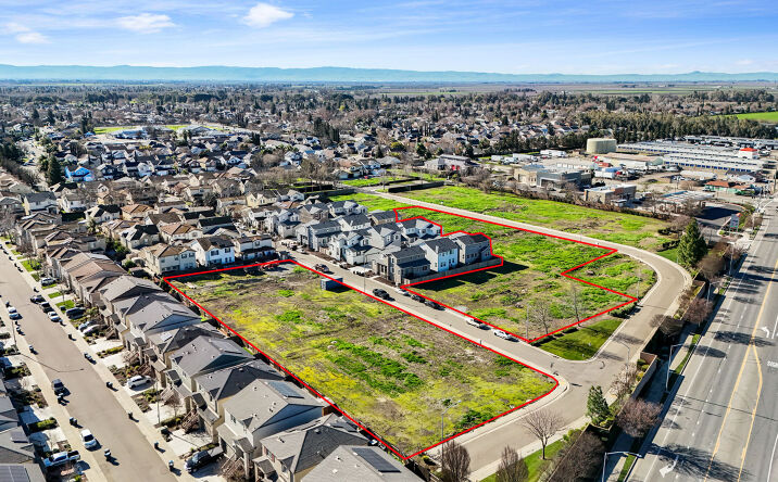 Pictures of Land property located at 1612 Bella Lago Drive, Stockton, CA 95206 for sales - image #1