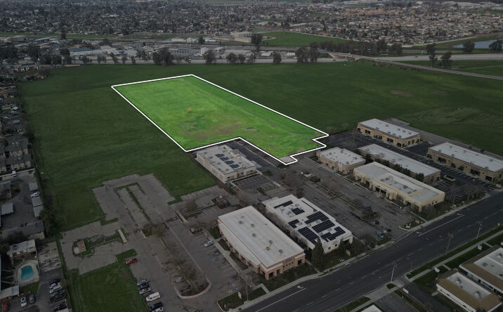 Pictures of Land property located at 475 E Almond Ave - Land, Madera, CA 93637 for sales - image #1
