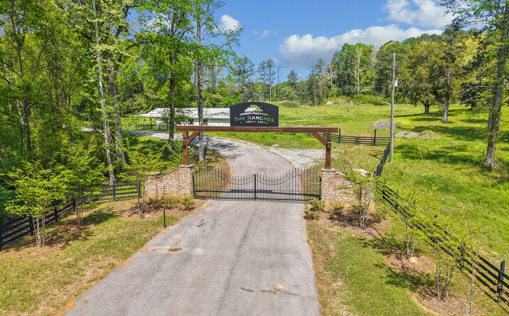 Pictures of Land property located at Shelby Lakes Ranch Wy, Shelby, AL 35143 for sales - image #1