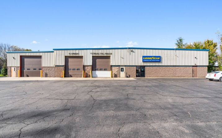 Pictures of Industrial, Retail property located at 8881 Samuel Barton Dr, Belleville, MI 48111 for sales - image #1