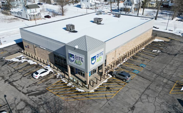 Pictures of Retail property located at 806 Gratiot Ave, Saginaw, MI 48602 for sales - image #1