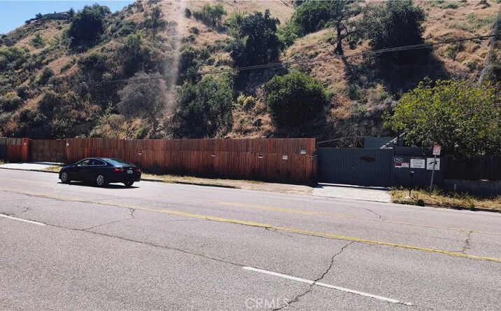 Pictures of Land property located at 9562 Wentworth, Shadow Hills, CA 91040 for sales - image #1