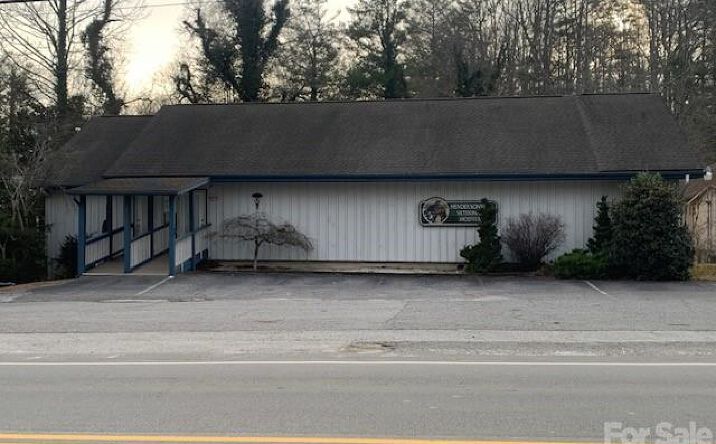 Pictures of Retail, Office, Special Purpose property located at 1001 Greenville Highway #6, Hendersonville, NC 28792 for sales - image #1