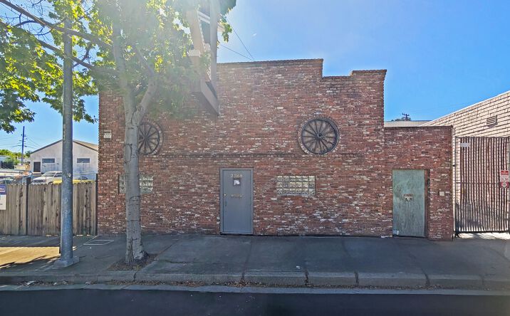Pictures of Retail, Office, Industrial property located at 2368 Pacheco Blvd, Martinez, CA 94553 for sales - image #1