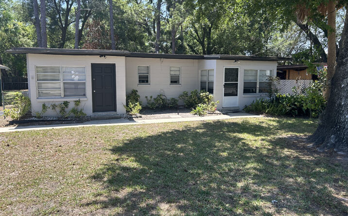 Pictures of Multifamily property located at 2700 E Grant Ave, Orlando, FL 32806 for sales - image #1