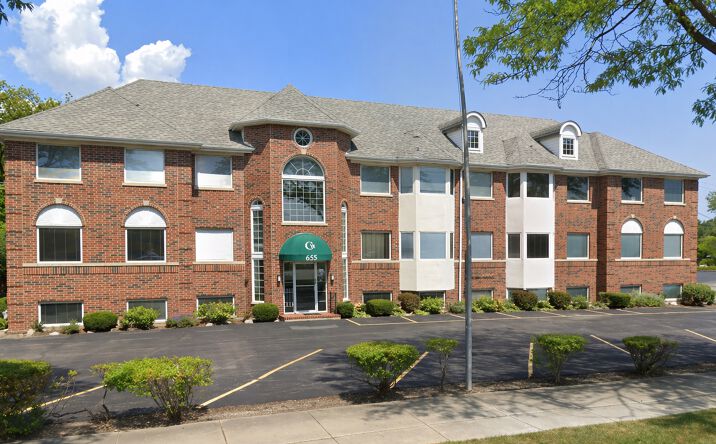 Pictures of Office property located at 655 Rockland Rd, Lake Bluff, IL 60044 for sales - image #1