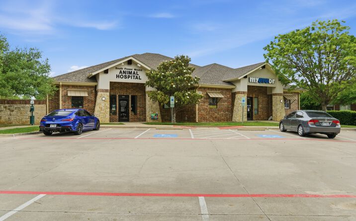 Pictures of Office property located at 2570 Northshore Blvd, Flower Mound, TX 75028 for sales - image #1