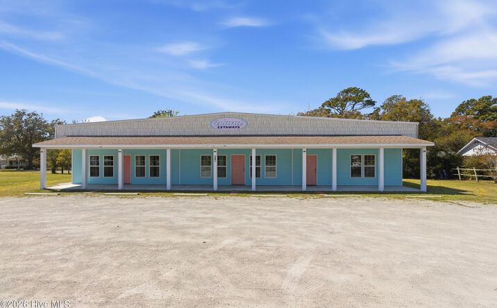 Pictures of Hospitality, Mixed Use, Multifamily property located at 360 Island Rd, Harkers Island, NC 28531 for sales - image #1