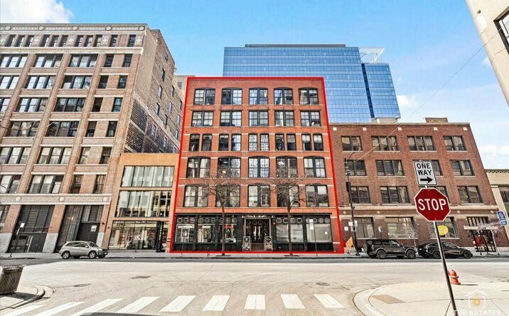 Pictures of Office property located at 216 S Jefferson St, Chicago, IL 60661 for sales - image #1