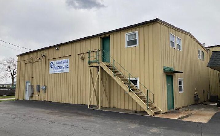 Pictures of Industrial property located at 1031 E Summit Street, Crown Point, IN 46307 for sales - image #1