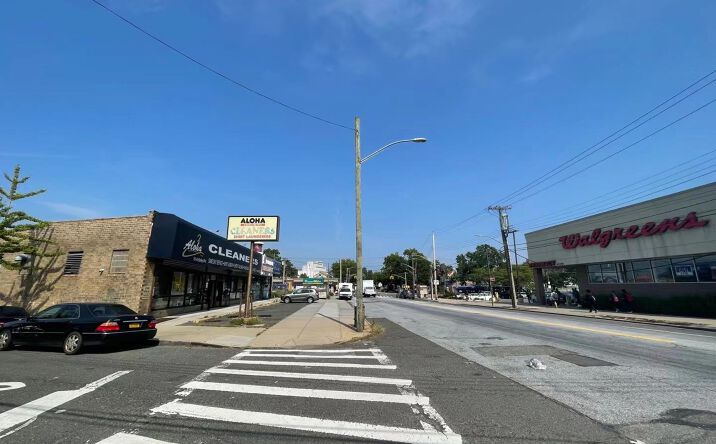 Pictures of Retail property located at 16141 Baisley Boulevard, New York, NY 11434 for sales - image #1