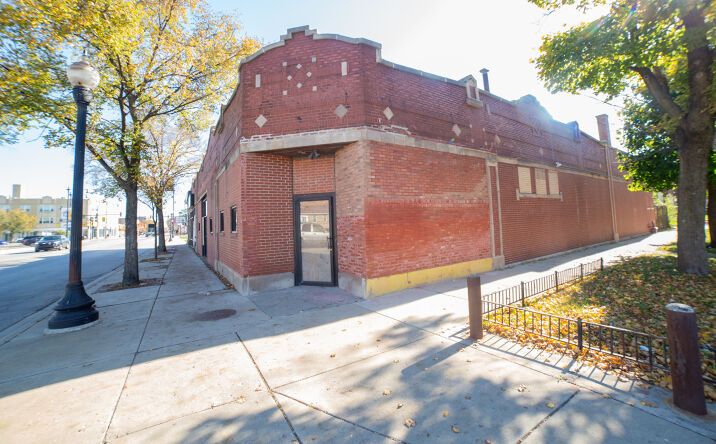 Pictures of Retail property located at 1423 W 79th Street, Chicago, IL 60620 for sales - image #1