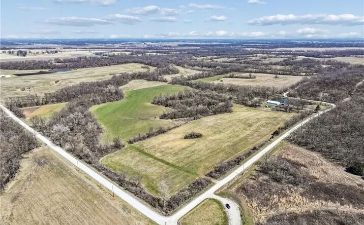 Pictures of Land property located at 0000 E Tract 2, Archie, MO 64725 for sales - image #1