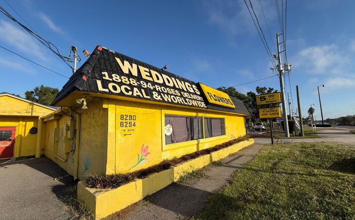 Pictures of Retail property located at 8280 S Us Hwy 17 92, Fern Park, FL 32730 for sales - image #1