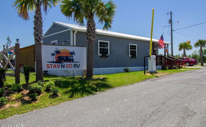 Pictures of Special Purpose property located at 4951 Malloy Plaza, Marianna, FL 32448 for sales - image #1