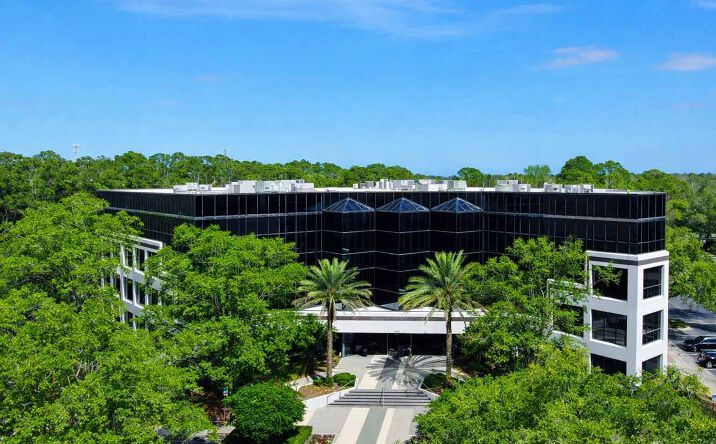 Pictures of Office property located at 8735 Dix Ellis Trail, Jacksonville, FL 32256 for sales - image #1