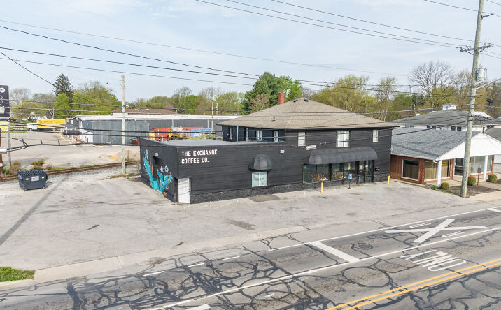 Pictures of Retail, Mixed Use property located at 5223 Columbus Avenue, Anderson, IN 46013 for sales - image #1