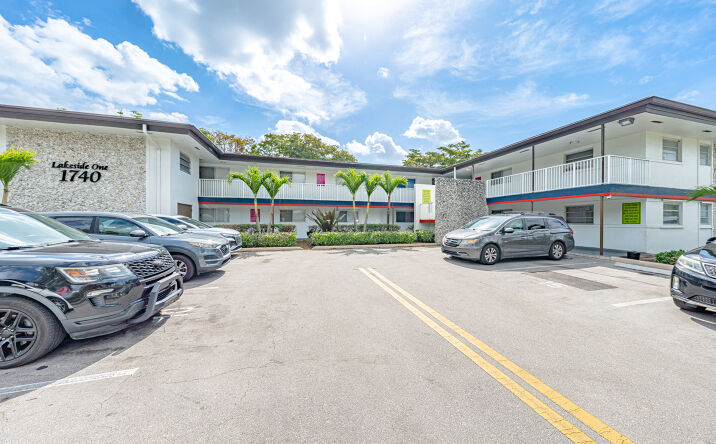 Pictures of Multifamily property located at 1740 Northwest 60th Avenue, Sunrise, FL 33313 for sales - image #1