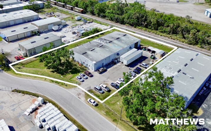 Pictures of Industrial property located at 1540 12th St E, Palmetto, FL 34221 for sales - image #1