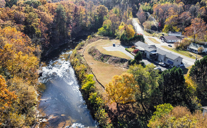 Pictures of Senior Living property located at 2415 A, B & 2441 S Center St, Hickory, NC 28602 for sales - image #1