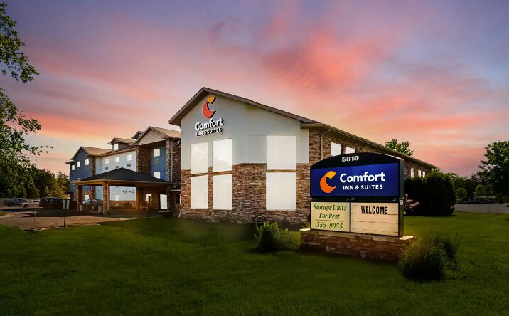Pictures of Hospitality property located at 5810 Schofield Ave, Weston, WI 54476 for sales - image #1