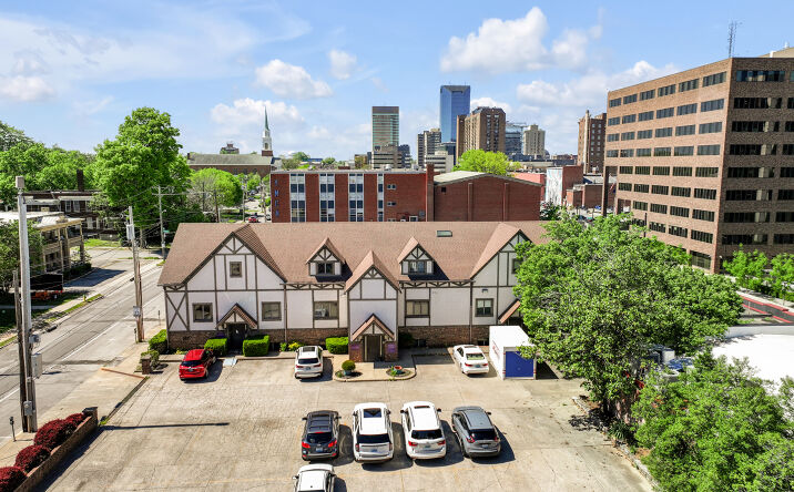 Pictures of Office property located at 277 E High St, Lexington, KY 40507 for sales - image #1