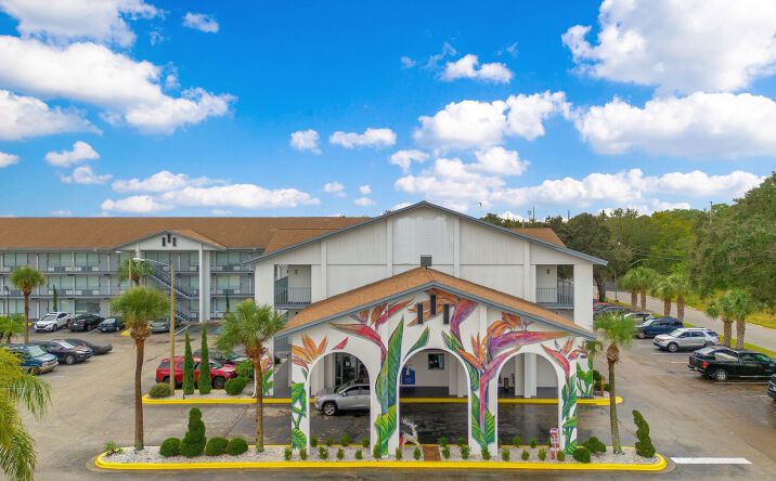 Pictures of Hospitality property located at 4156 W Vine St, Kissimmee, FL 34741 for sales - image #1