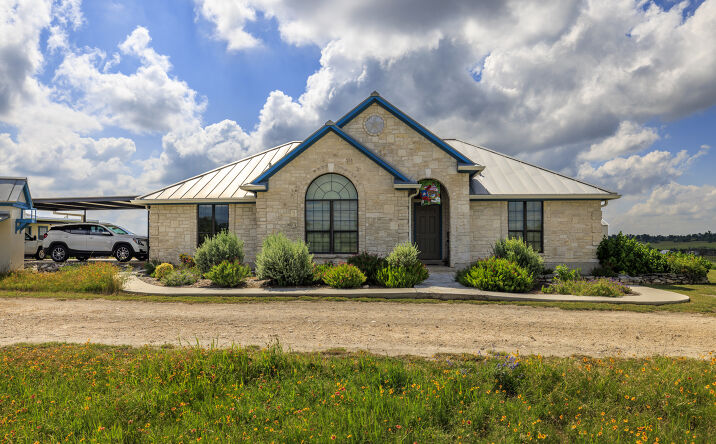 Pictures of Land property located at 564 Gypsum Mine Rd, Fredericksburg, TX 78624 for sales - image #1