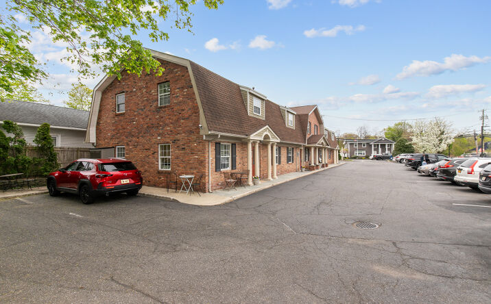 Pictures of Office property located at 550 N Country Rd, Saint James, NY 11780 for sales - image #1