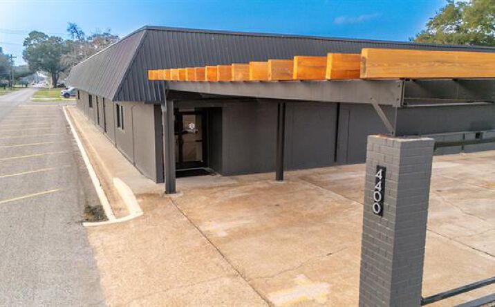 Pictures of Office, Special Purpose property located at 4400 Lincoln Avenue, Groves, TX 77619 for sales - image #1