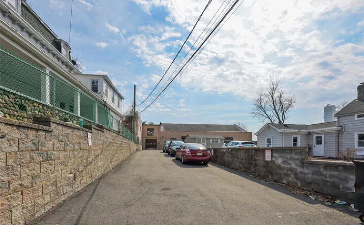 Pictures of Industrial property located at 3 Chestnut St, Suffern, NY 10901 for sales - image #1