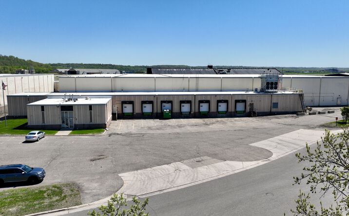 Pictures of Industrial property located at 240-260 Chester St, Saint Paul, MN 55107 for sales - image #1