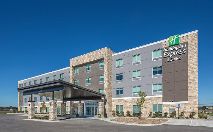 Pictures of Hospitality property located at 19040 Evans St, Elkhorn, NE 68022 for sales - image #1