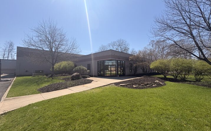 Pictures of Retail, Office, Industrial property located at 22555 ASCOA CT, STRONGSVILLE, OH 44149 for sales - image #1