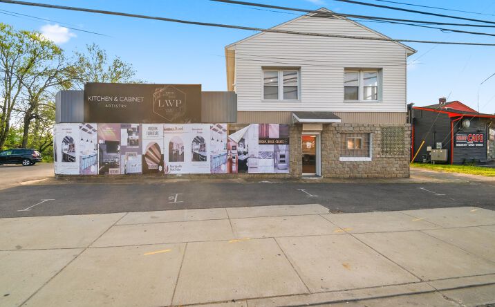 Pictures of Retail property located at 1205 Crain Highway North, Glen Burnie, MD 21061 for sales - image #1