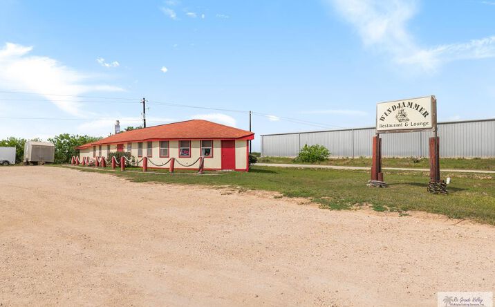Pictures of Retail, Business for Sale property located at 1088 E Port Dr, Port Mansfield, TX 78598 for sales - image #1