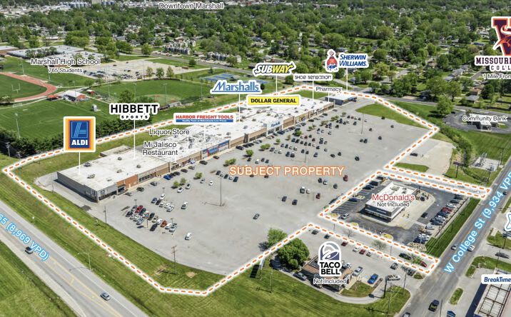 Pictures of Retail property located at 975 W College St, Marshall, MO 65340 for sales - image #1