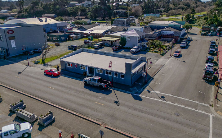 Pictures of Retail, Office property located at 125 Baltimore Ave SE, Bandon, OR 97411 for sales - image #1