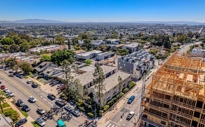 Pictures of Multifamily property located at 3013 C St, San Diego, CA 92102 for sales - image #1